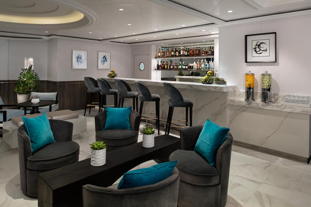 Retreat Lounge: Bar